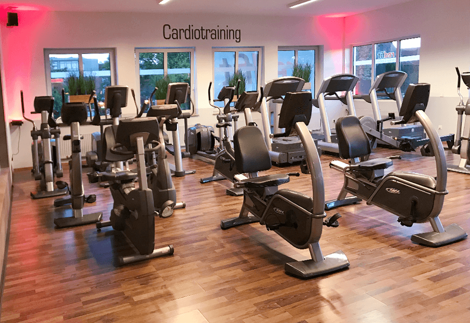 Ausdauertraining im Cardiobereich im redfit fitness & sports Westerstede